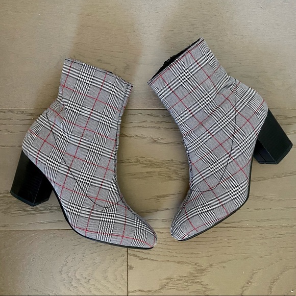 Truffle Collection Check Kitten Heel Sock Boots - Picture 8 of 10